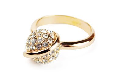 Gold ring coated with AURUNA<sup>®</sup> 5300.